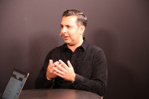 Alan Chhabra, executive vice president, partners, at MongoDB, talks with theCUBE about AI database integration at the “Cloud AWS re:Invent” 2024 event.